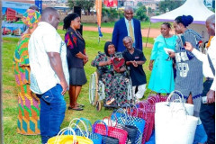 237972e3-ca3a-41f7-bd74-c54ca9b6623d